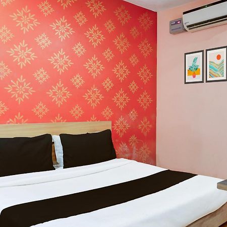 Super Hotel O S J Residency Delhi  Bagian luar foto