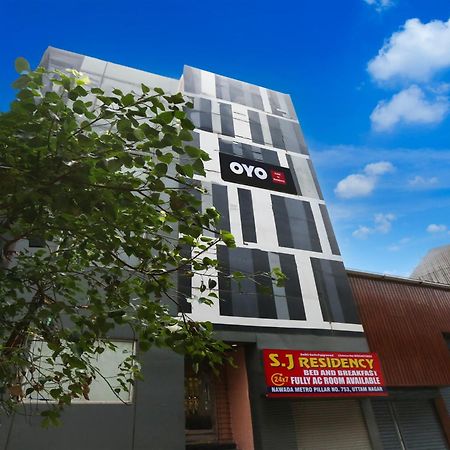 Super Hotel O S J Residency Delhi  Bagian luar foto