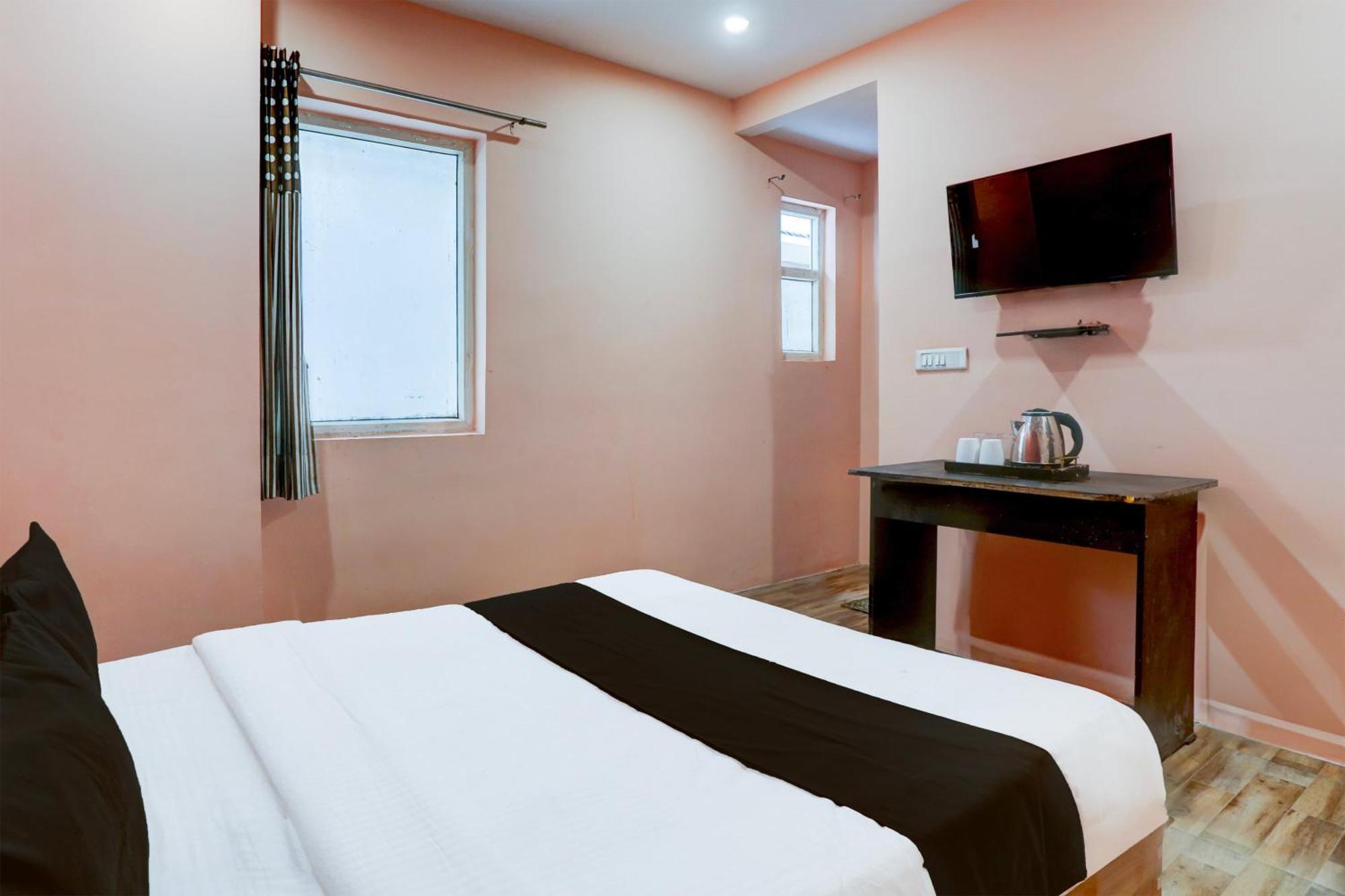 Super Hotel O S J Residency Delhi  Bagian luar foto