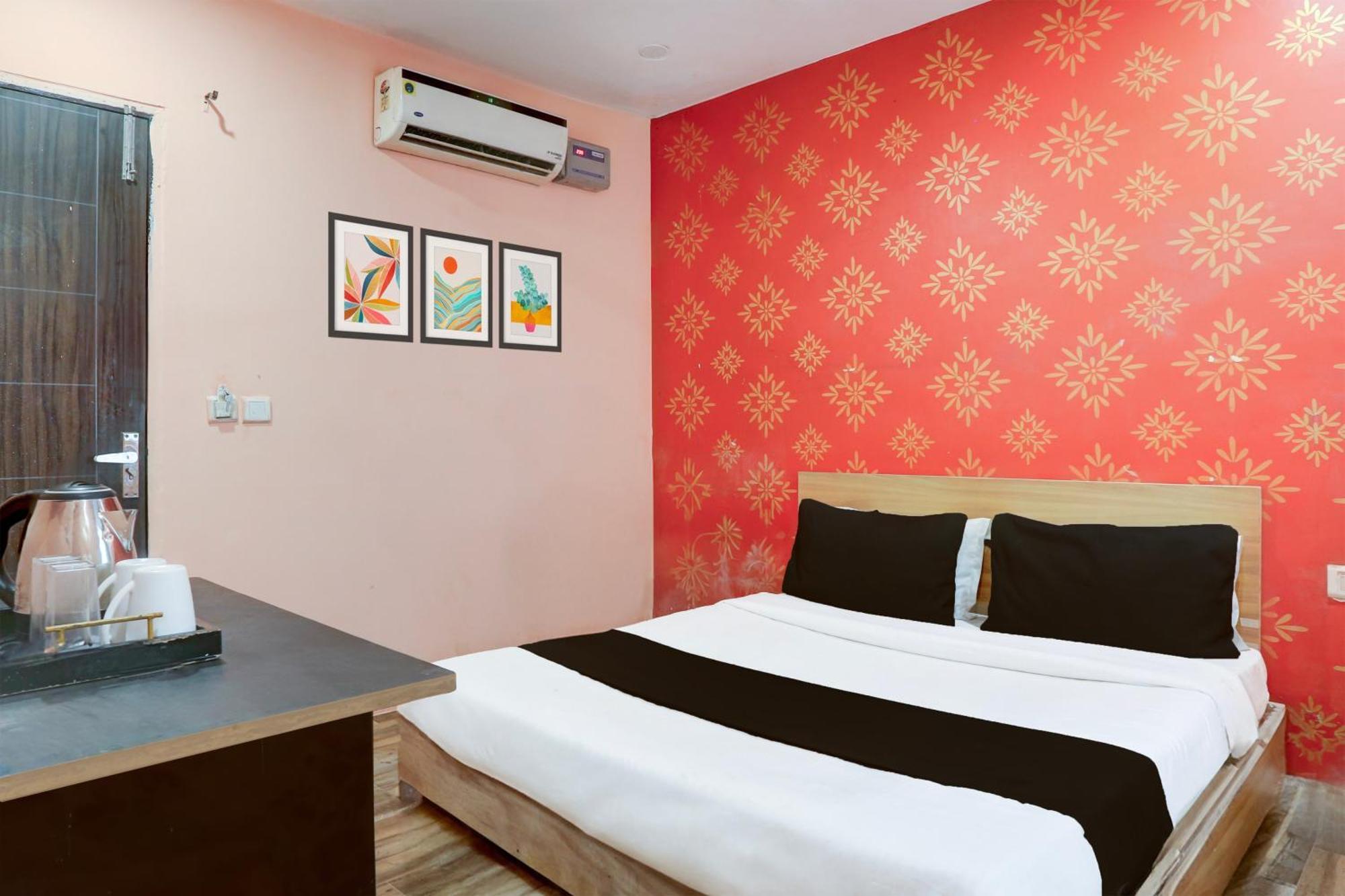 Super Hotel O S J Residency Delhi  Bagian luar foto